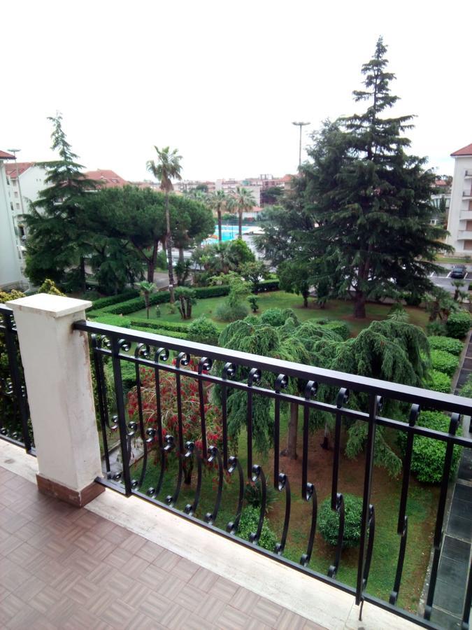 Condominio Ariazzurra S. Bart. San Bartolomeo Al Mare Luaran gambar